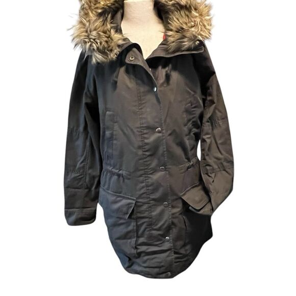 Parka, coat or trench. More of a military green with a fuchsia trim out. - Picture 15 of 16